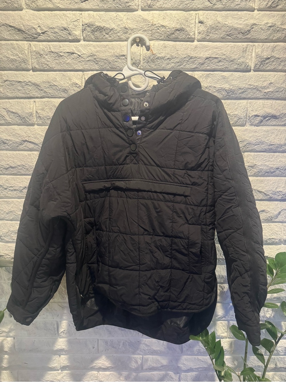 Black Quilted Hooded Pullover Jacket